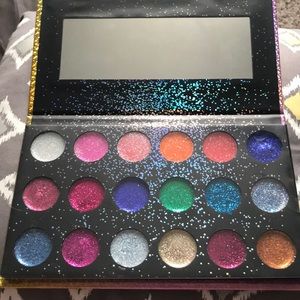 Heavy Metals Glitter Pallet